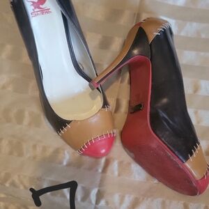 Shiekh Black, Tan, and Pink Stitched Heels